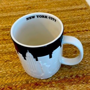 Starbucks collector series New York city coffee mug 2012
